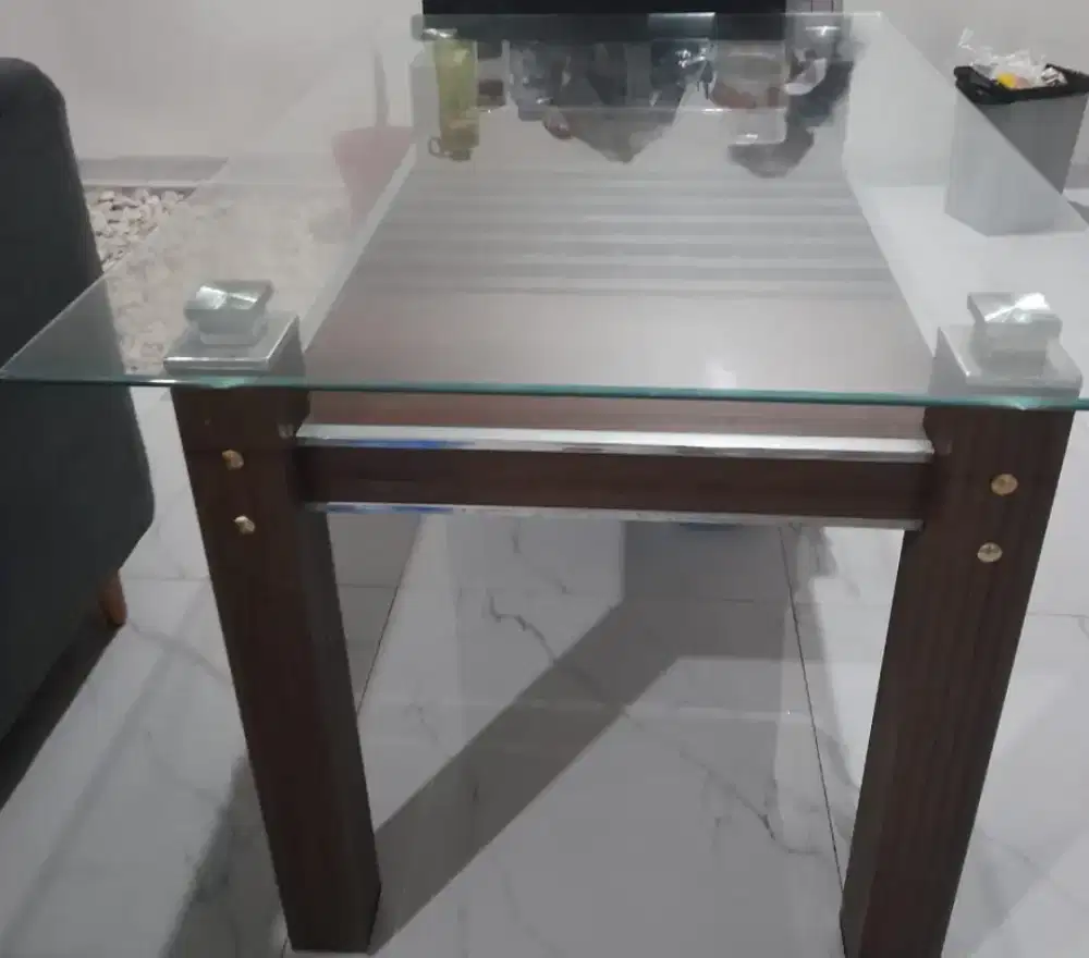 Jual meja makan bekas