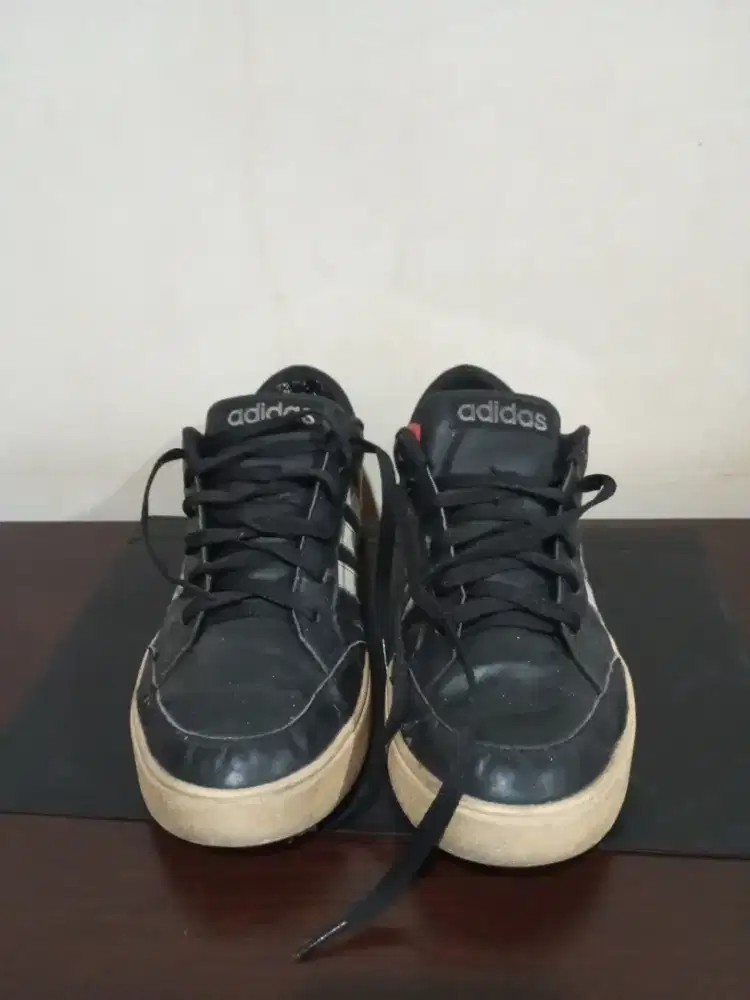 Sepatu Sneaker Pria, Warna Hitam, Size 43.5