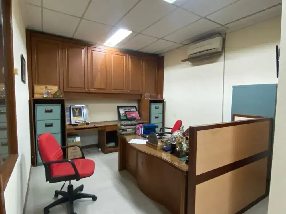 Gedung Kantor 3 Lantai Dijual dengan Harga dibawah NJOP Lokasi Strategis Di Kalibata