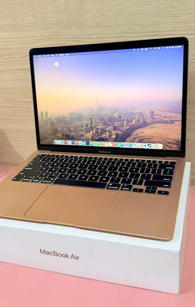Macbook air 13 inch 2020, rose gold