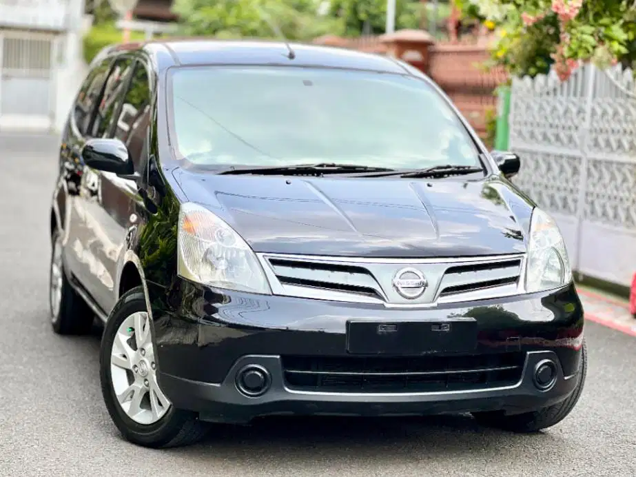 Nissan Grand Livina SV Matic Hitam Met 2011 Tgn.1 No Ganjil TDP 25 Jt