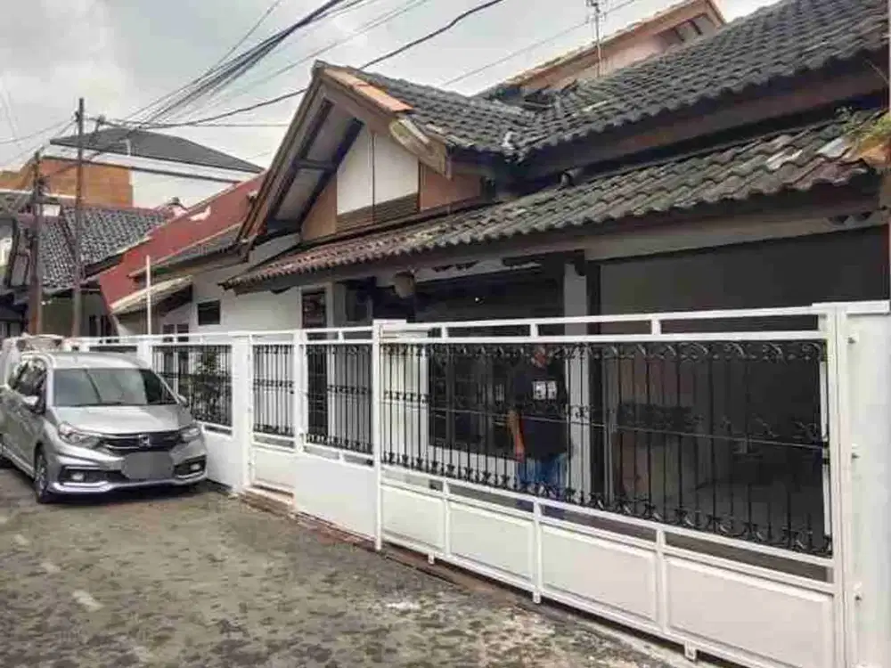 DISEWAKAN Rumah Siap Huni Furnished Terawat di Sayap Antapani Bandung