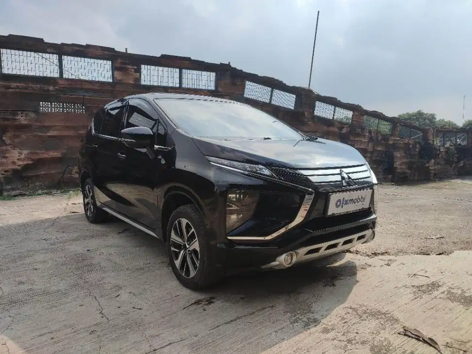 DP MURAH Mitsubishi Xpander 1.5 Sport Bensin-AT 2018 Hitam CUKKB