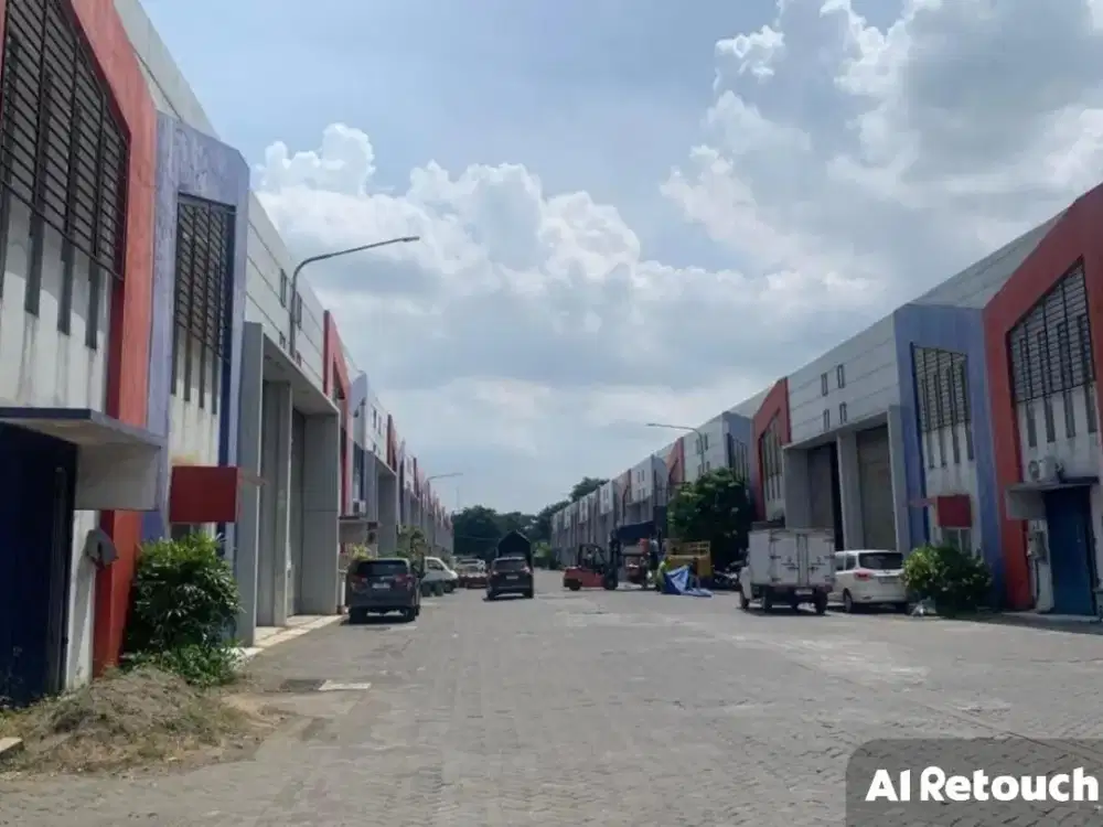 Dijual Gudang kedamean Dekat Exit Tol Strategis Siap Pakai