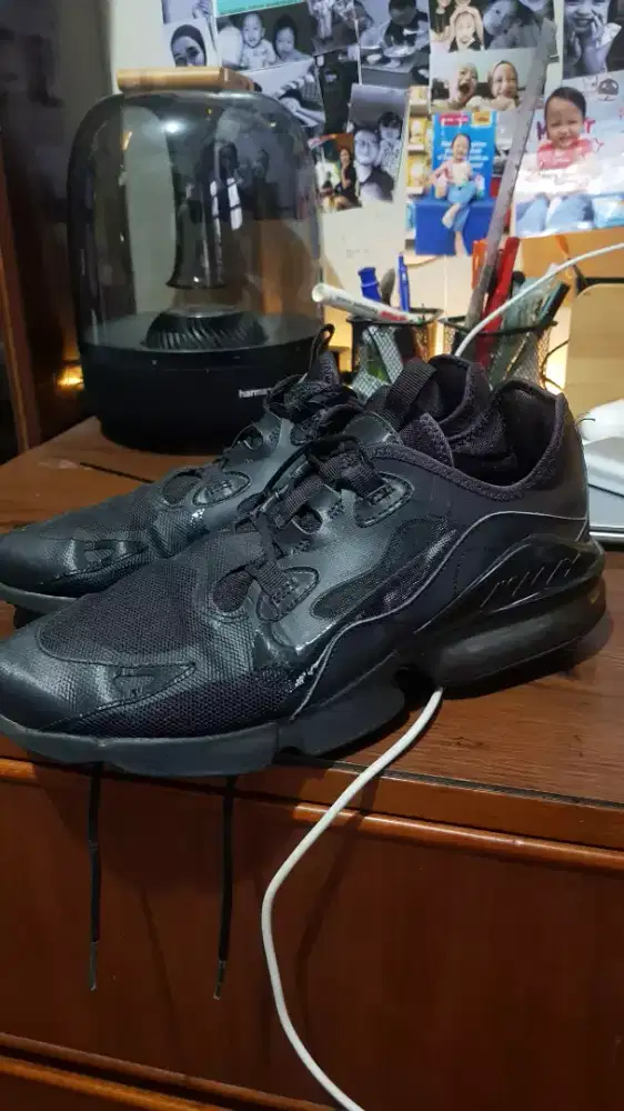 Nike air max triple black