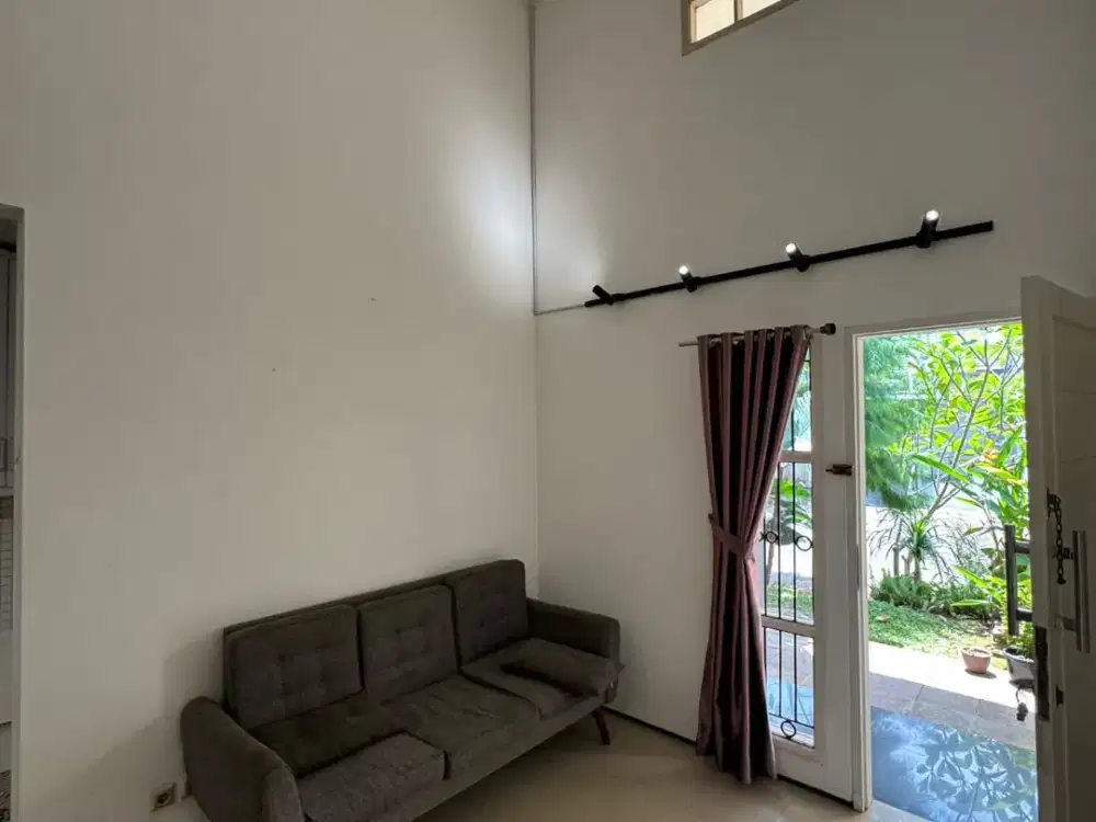 Rumah Siap Huni SHM 1.5 Lantai Semi Furnished di Bintaro Sektor 9