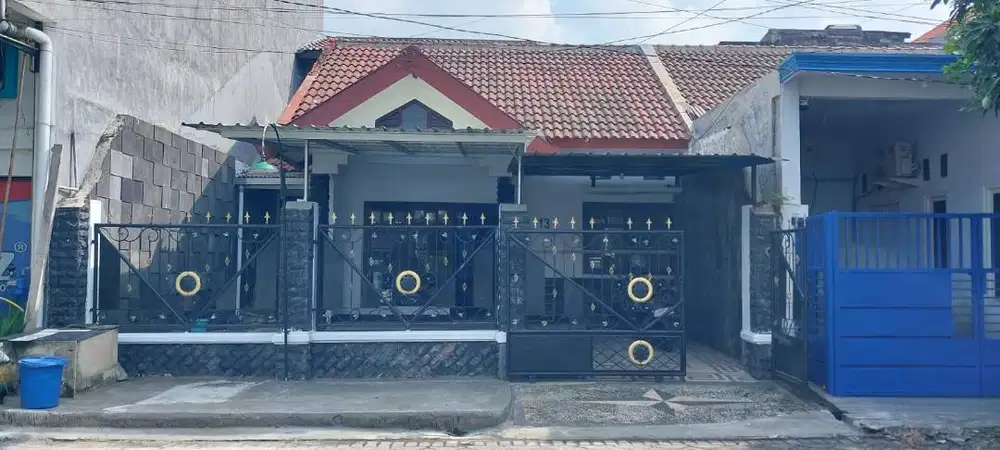 Di Kontrakkan Rumah Di Topaz Raya PPS gresik