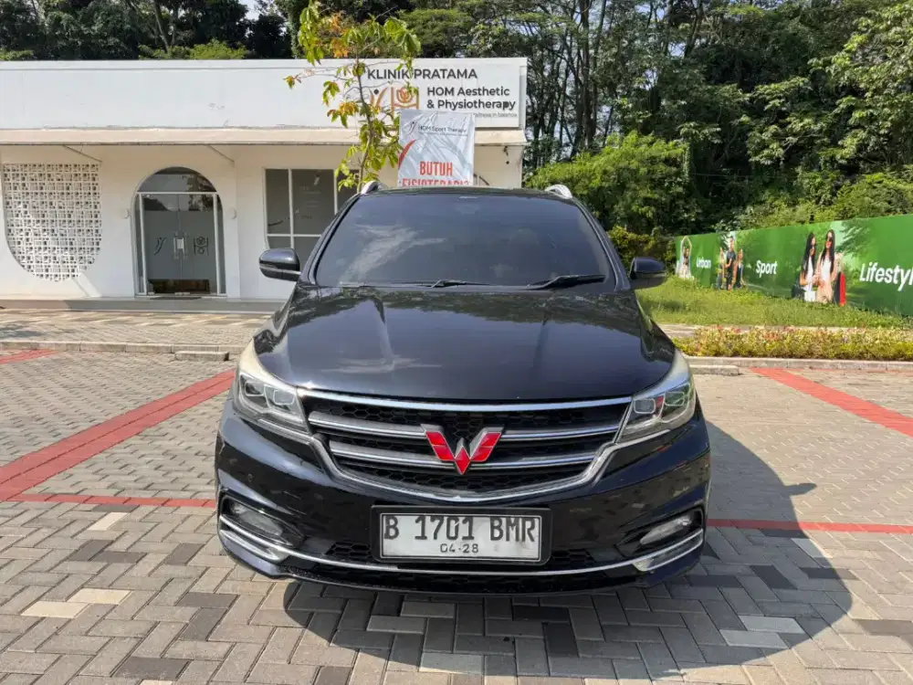 WULING CORTEZ 1.8 L Lux AMT 2018