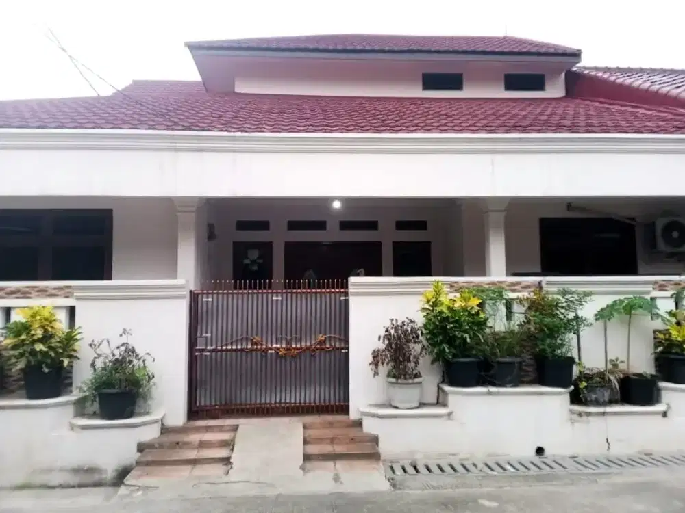 Rumah Hook LT 144 M² di Perum Bintara Jaya 2 Dekat Pondok Kopi