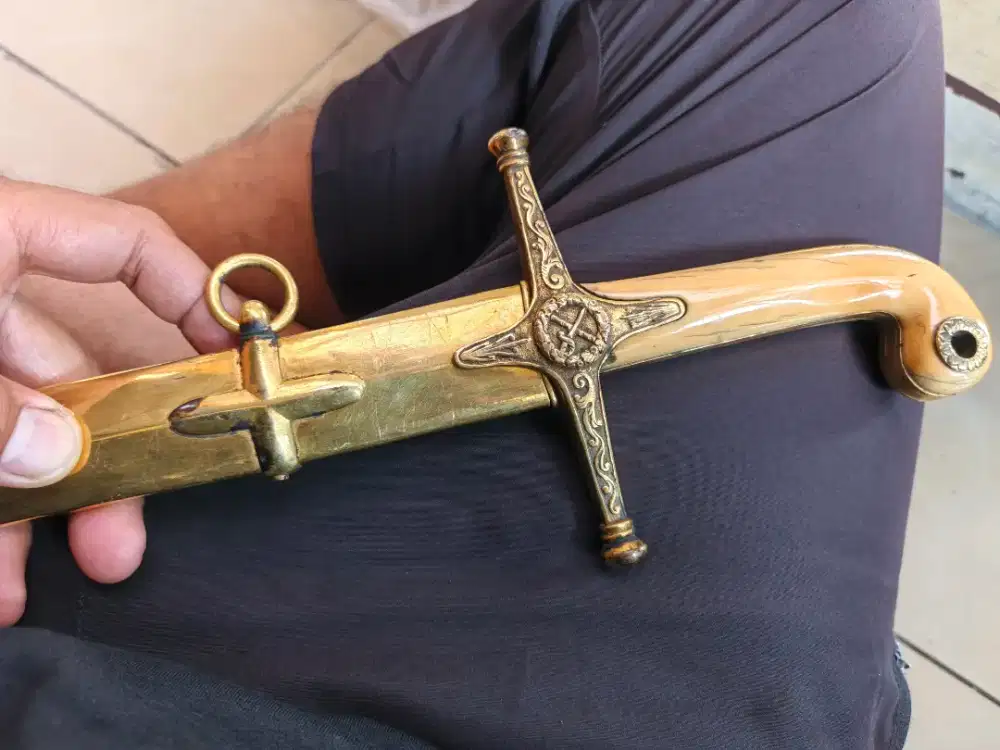 Pedang Antik Lapis Emas (Victorian Mameluke sword)