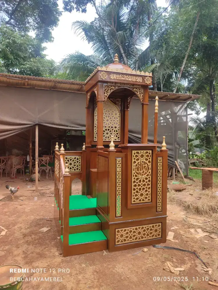 Mimbar masjid kutbah