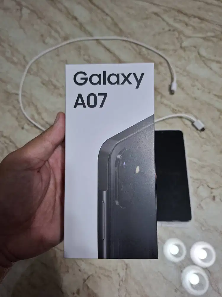 Samsung Galaxy A07 4/128 GB HItam, Garansi Resmi Samsung Indonesia