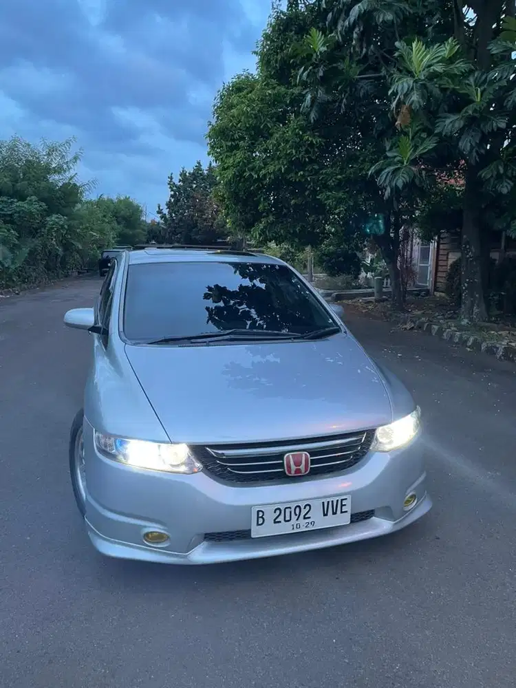 Honda Odyssey RB1 Absolute 2004