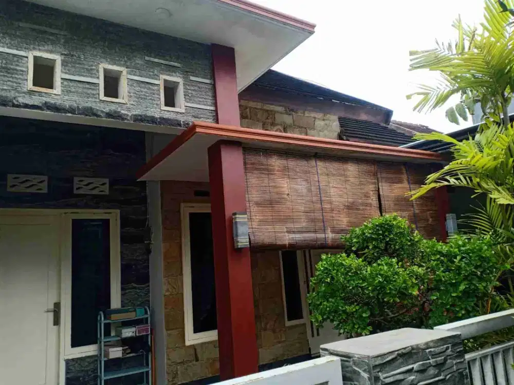 Rumah Full Prabot Oma Campus Sengkaling Malang