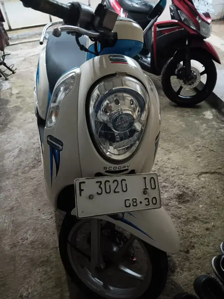Dijual Motor scoopy 2014 Murah
