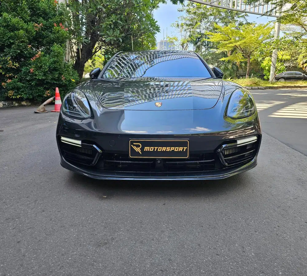 (TDP: 0 Rupiah) Porsche Panamera 4s 2017 low km