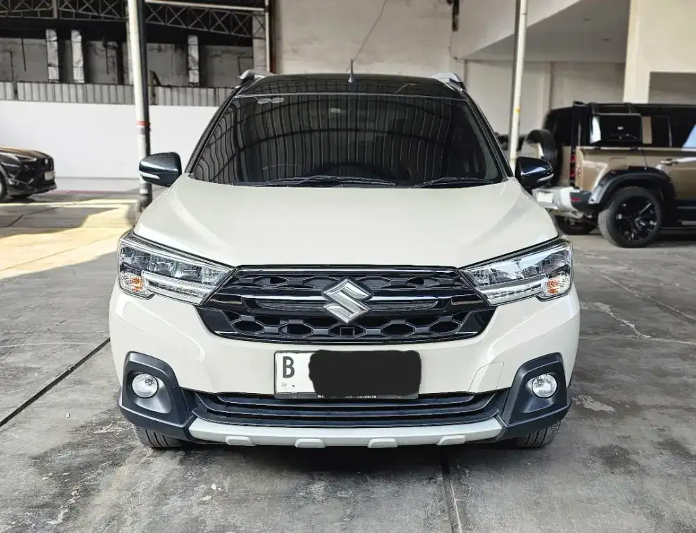 Baru 28rban Km Suzuki XL7 Alpha Hybrid AT Matic 2023 Savana Ivory
