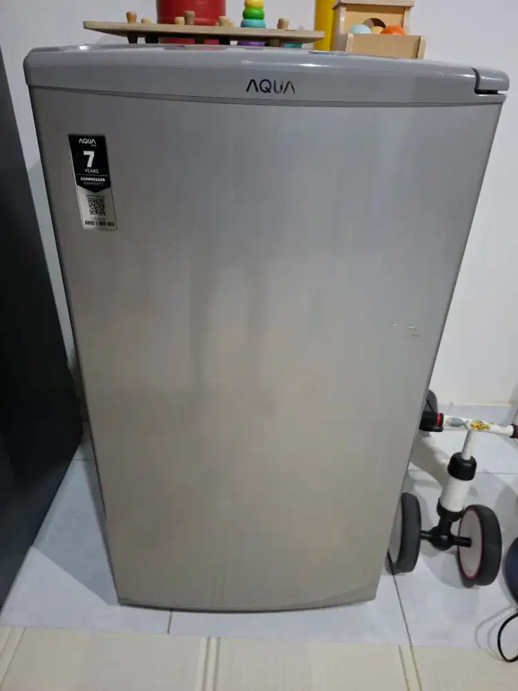 Kulkas Frezeer Aqua AQF-S4