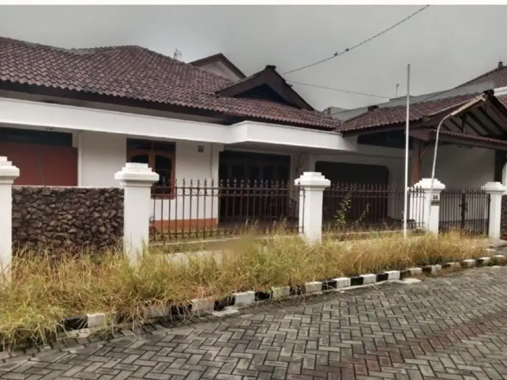 VENDOR BU RUMAH SECOND 1½ LANTAI SEMOLOWARU