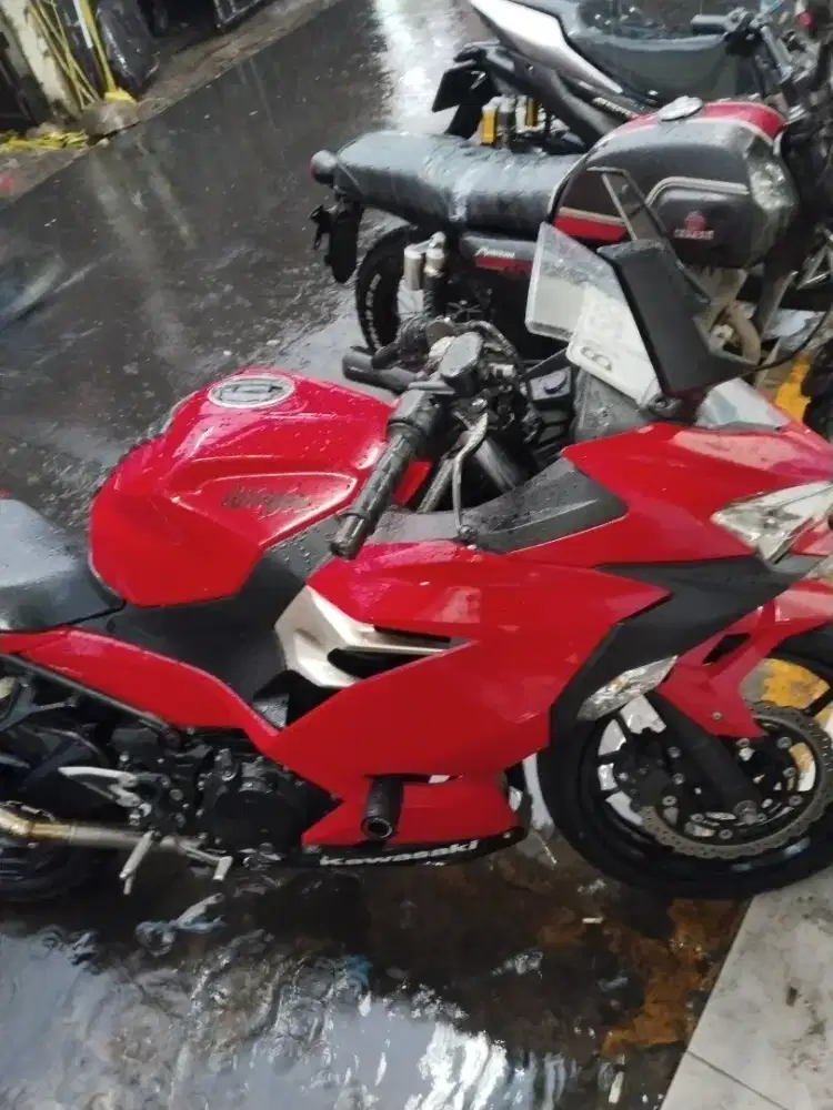 Jual santai edisi barangkali ada yang minat langsung gass