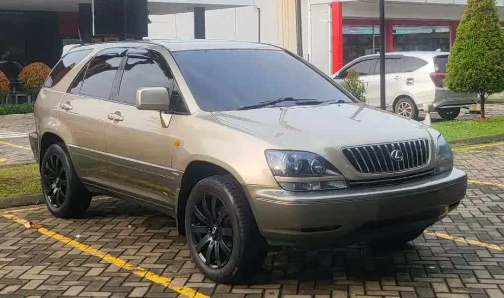 DIJUAL! Lexus RX300 tipe Tertinggi