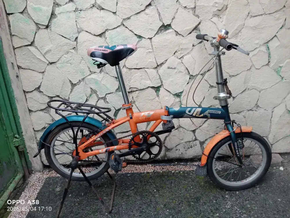 Jual butuh sepeda lipat odessi UK 16 singel speed kondisi normal
