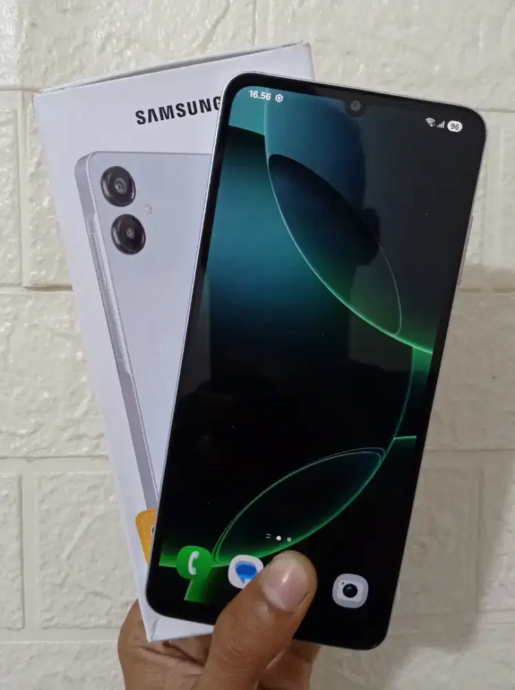 Samsung Galaxy A06 4+4/64 Gb