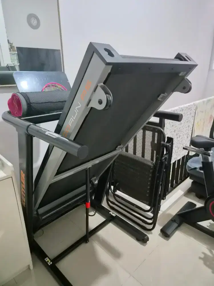 Treadmill kettler lari dan jalan