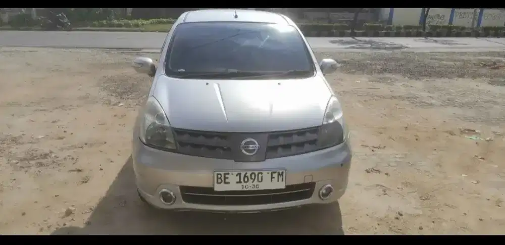 Livina XV Matic 2008
