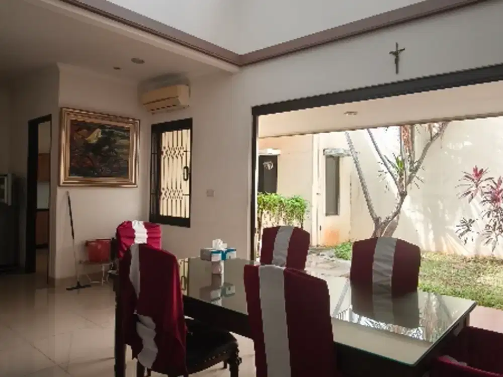 Rumah Asri di The SPRINGS Cluster Scarlet Gading Serpong