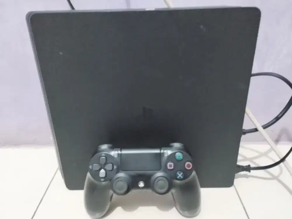 PS4 slim 500 GB