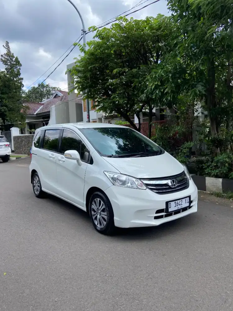 Honda freed 1.5 S AT CKD 2014