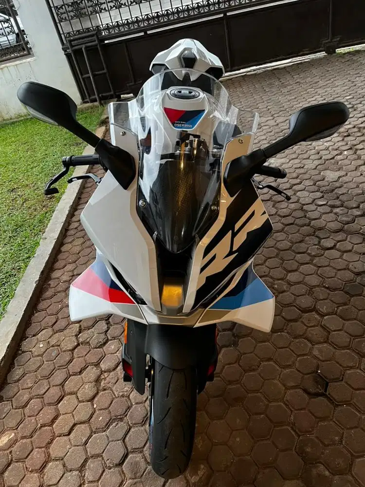 BMW S1000RR M package 2025