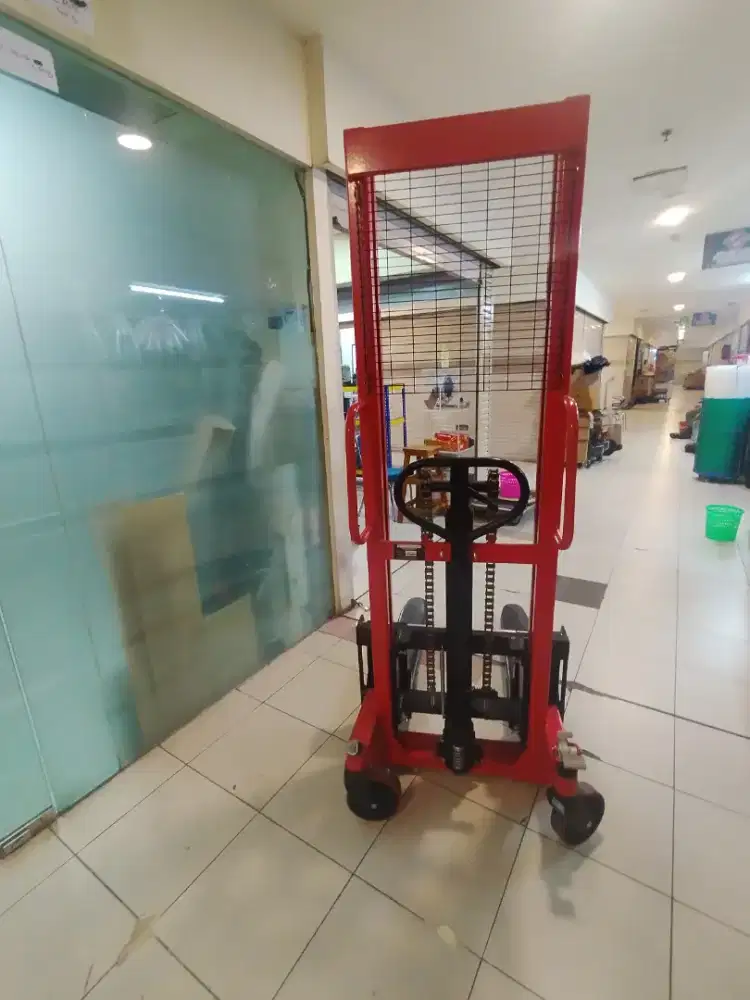 Hand Stacker 2 Ton