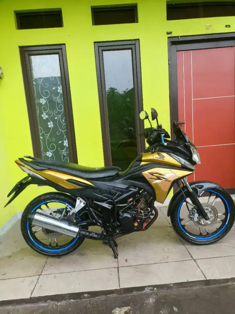 Honda CS one (mulus lengkap)