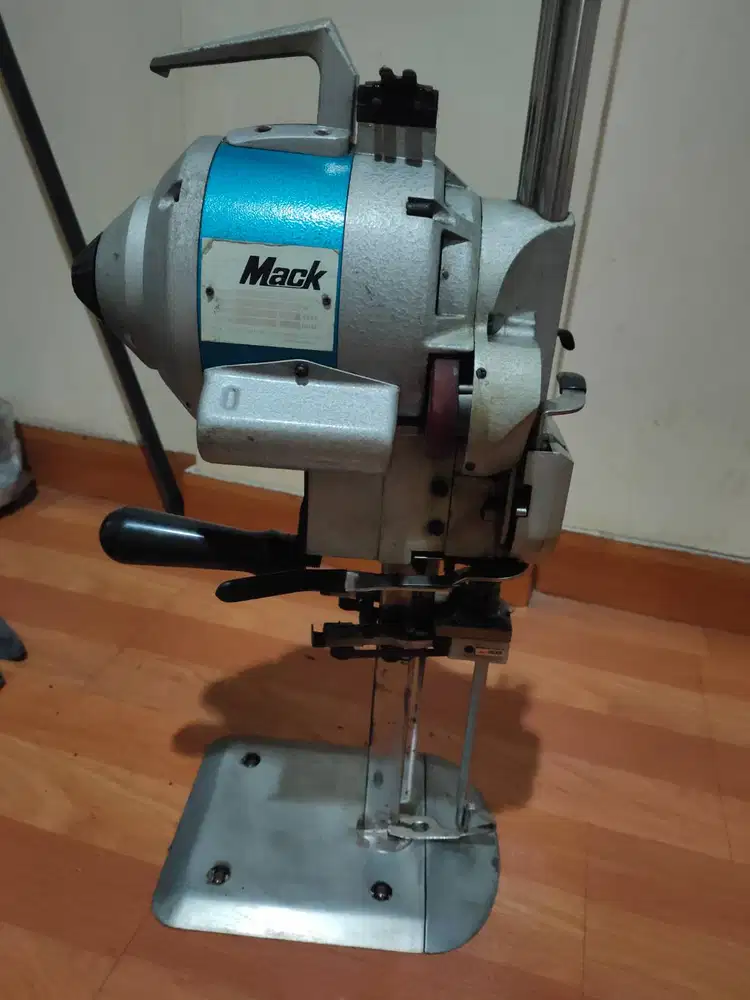 Dijual Mesin Potong Kain KM 10 inch dan Mesin Lempar Kaisiman