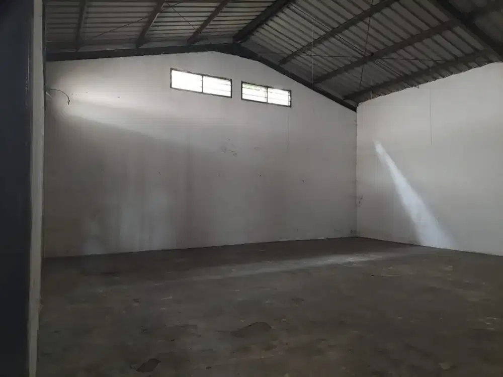 DISEWAKAN GUDANG – MARGAHAYU UTARA, BABAKAN CIPARAY (JL. SATRIA RAYA)