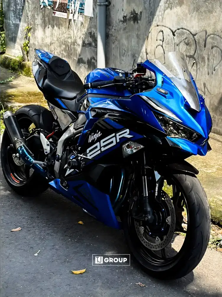FOR SALE!! Kawasaki ZX25R Biru 2020 ABS Rare