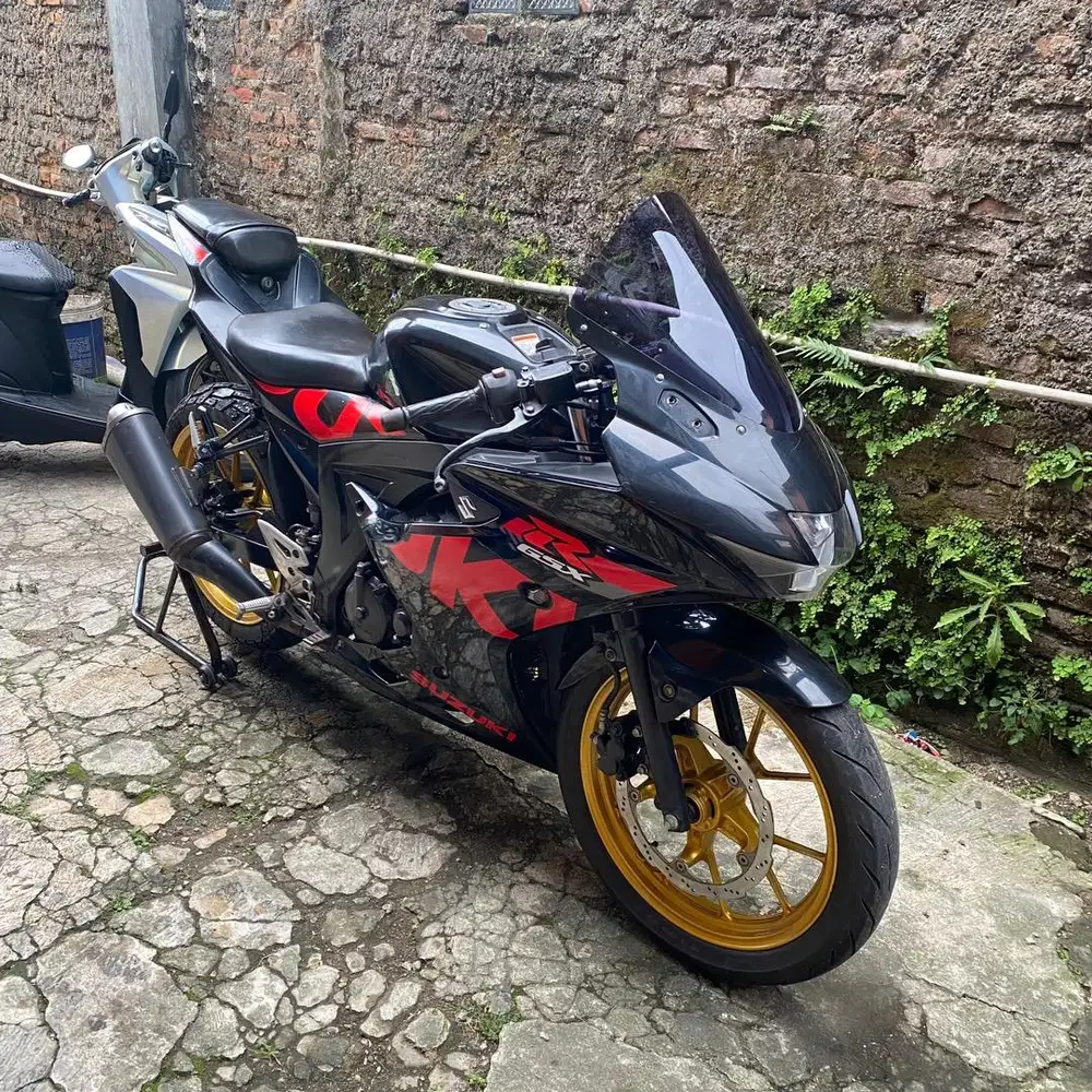 gsx 150 tahun 2019 plat A
