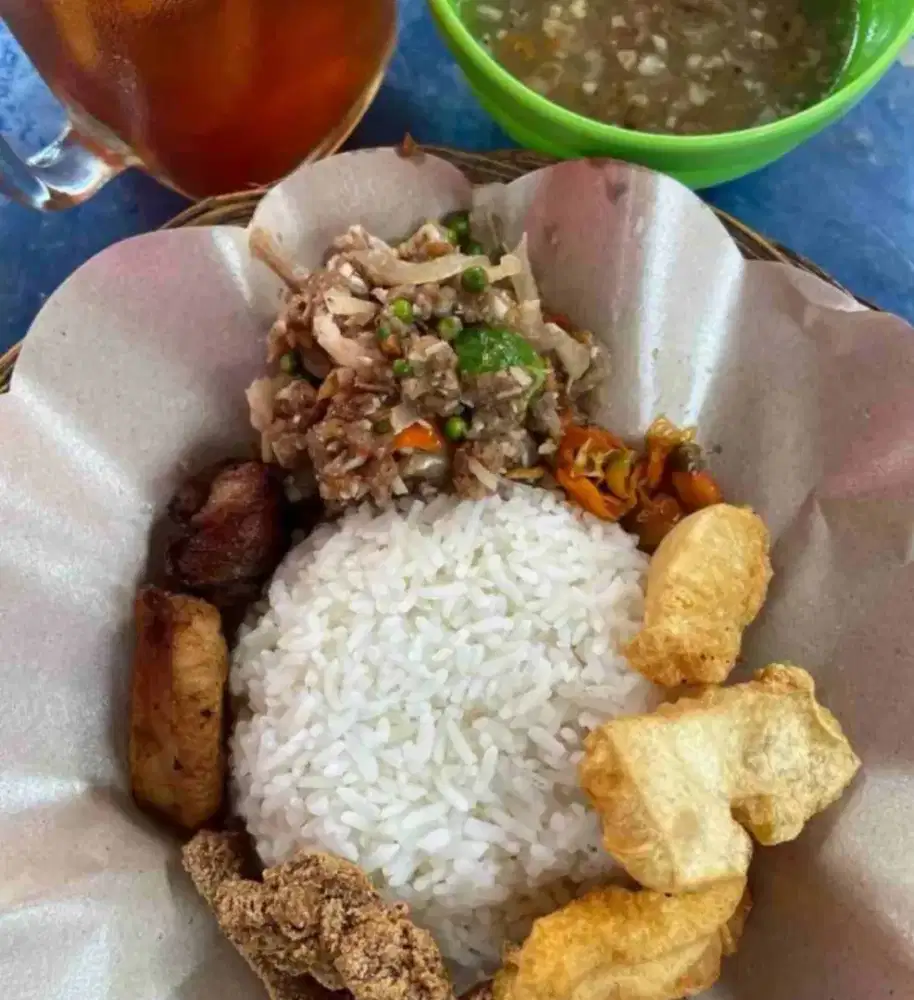 Di cari waitress warung makan