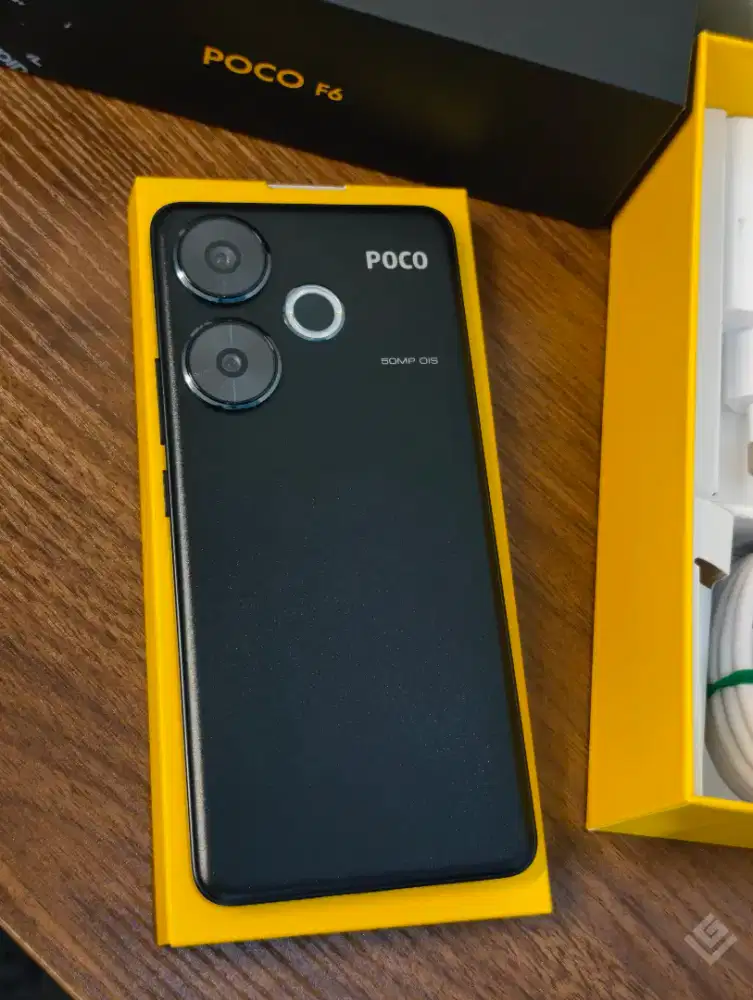 Poco F6 5G 12/512 bekas resmi/ hitam