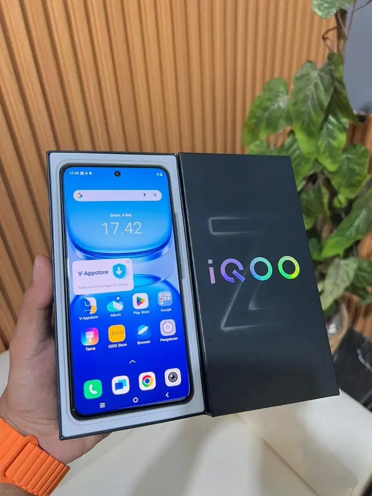 IQoo Z10 5G 8+8/128GB fullset like new
