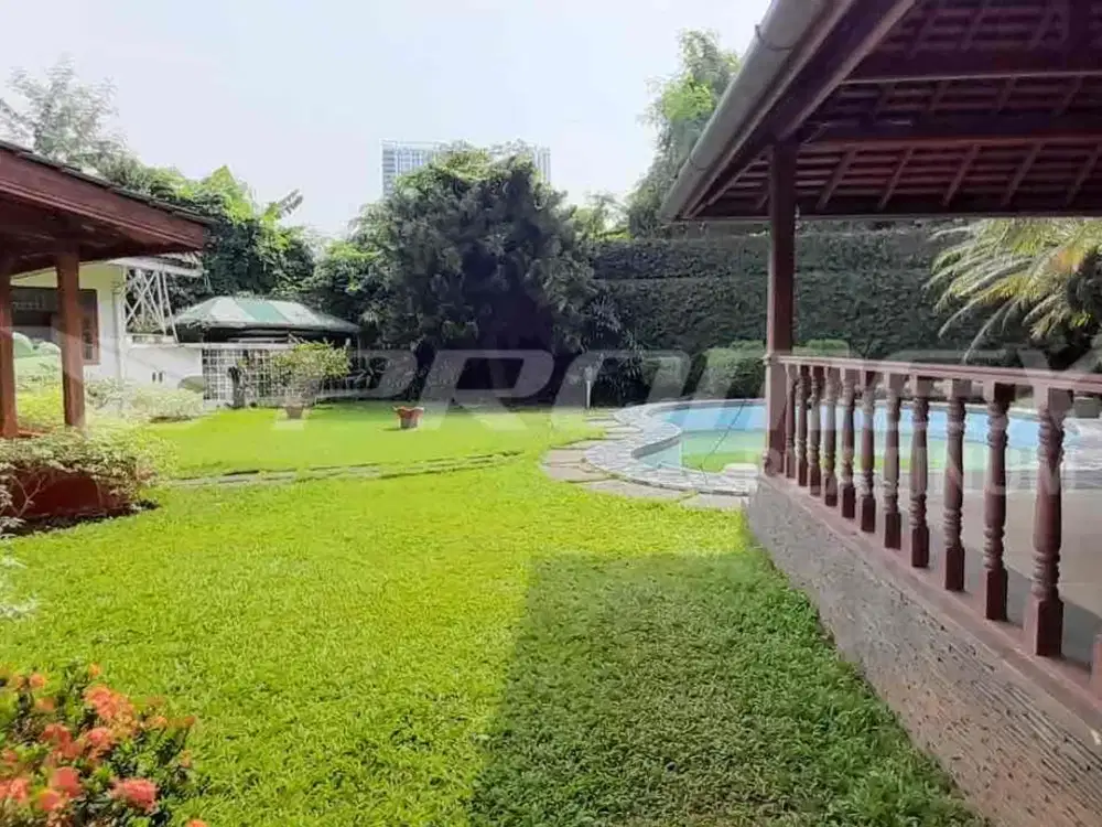 Harga Dibawah NJOP Rumah di Pejaten Ada Privat Pool Nyaman , Tanah Ngantong