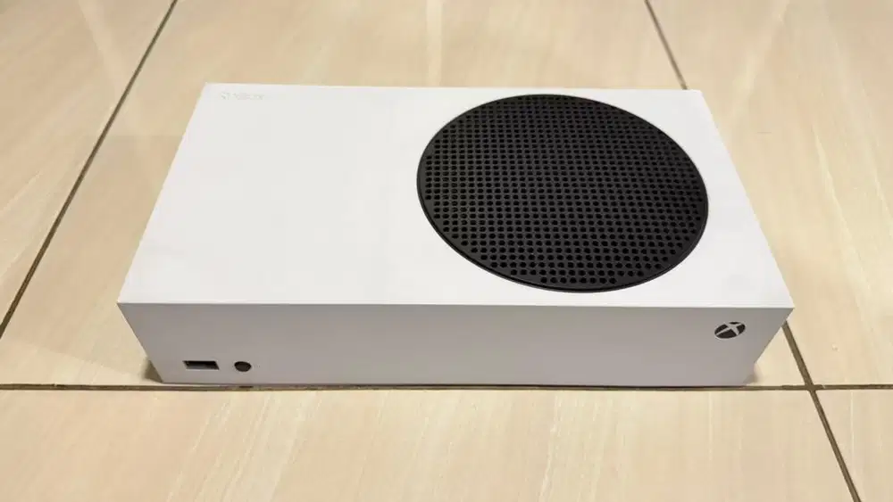 Xbox Series S 512GB White - Fullset Original Sangat Mulus