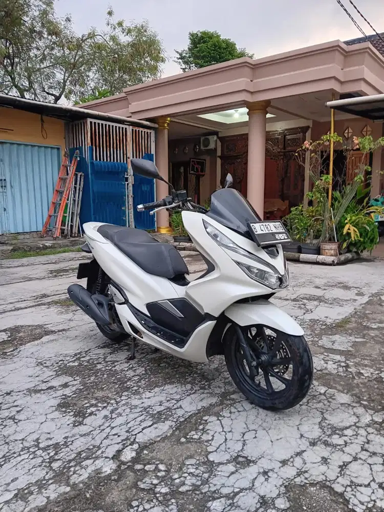 Honda PCX 150cc 2019 Garansi Surat