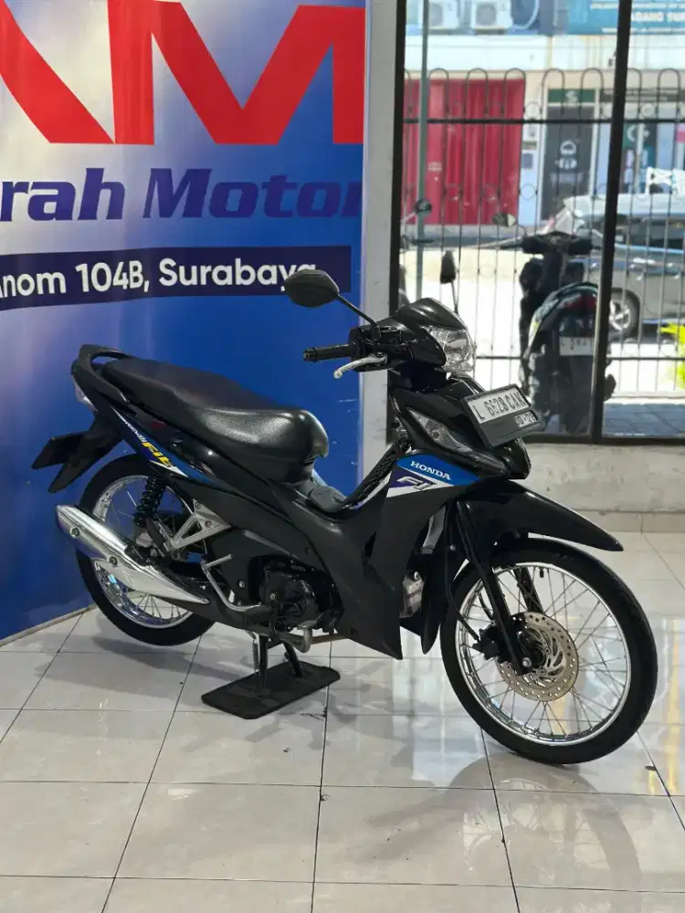 Honda Revo Fit Fi 110cc Th' 2023 Km 10Rb Anugerah Motor Pucang