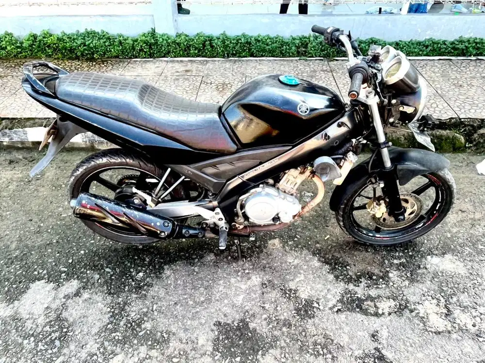 dijual Yamaha Vixion 2012 Hitam original