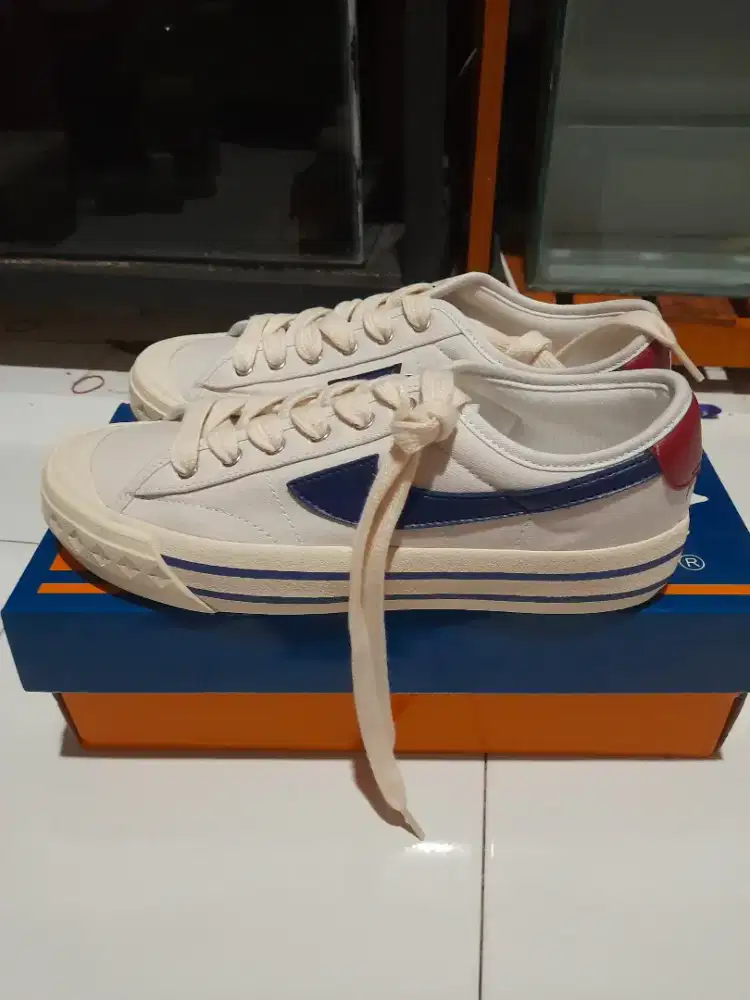 jual sepatu compass