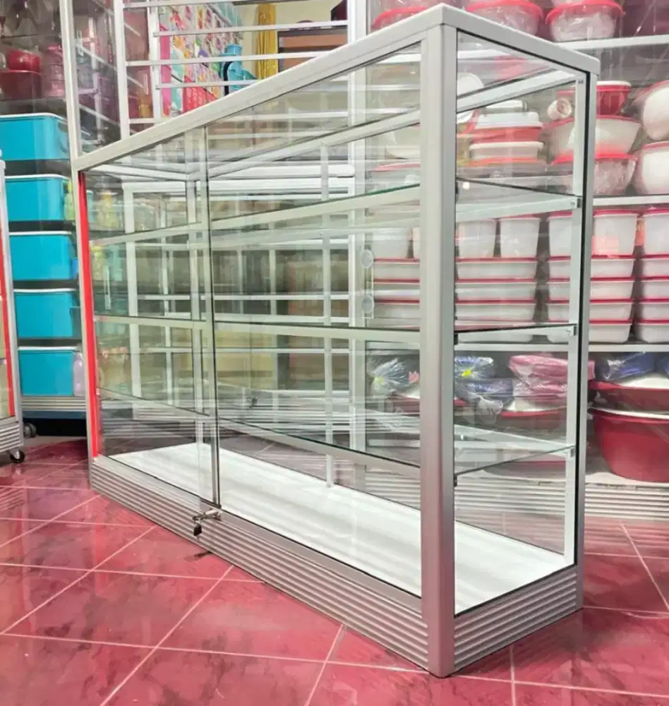 Di jual Etalase Kaca 1,5Mx1M Serbaguna