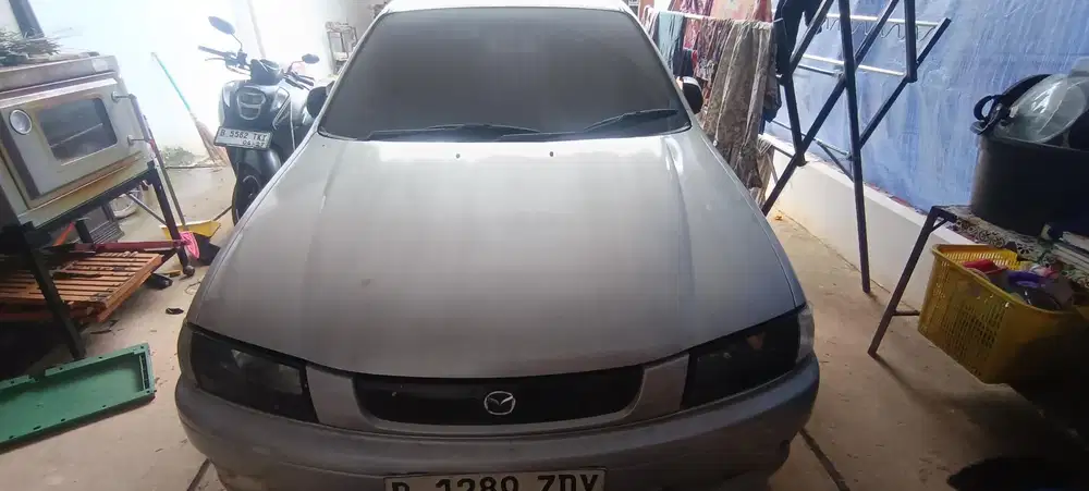 Mazda 323 1997 Bensin